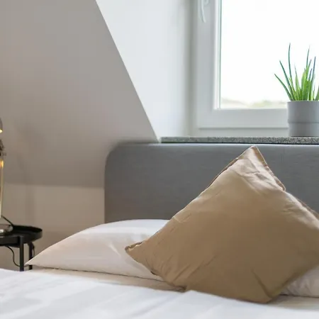 Lofts - Stilvolles Loft Im Gruenen Mit Balkon Nahe Vw-werk Apartment