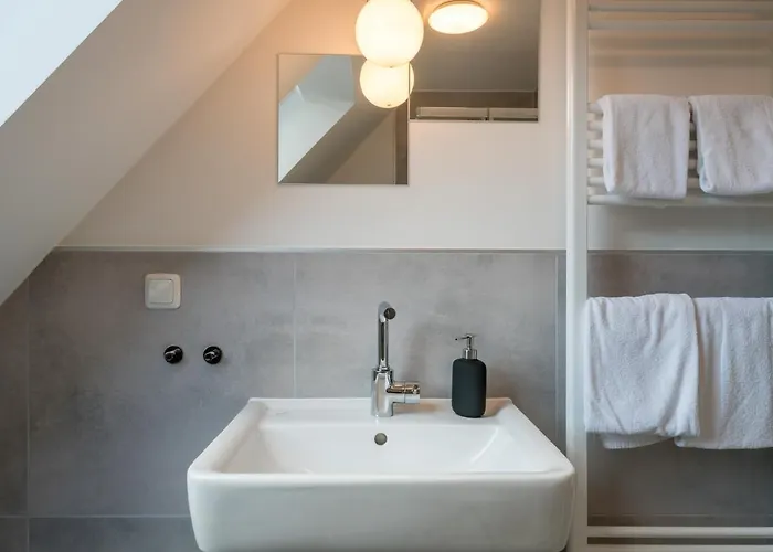 Lofts - Stilvolles Loft Im Gruenen Mit Balkon Nahe Vw-werk Appartement *